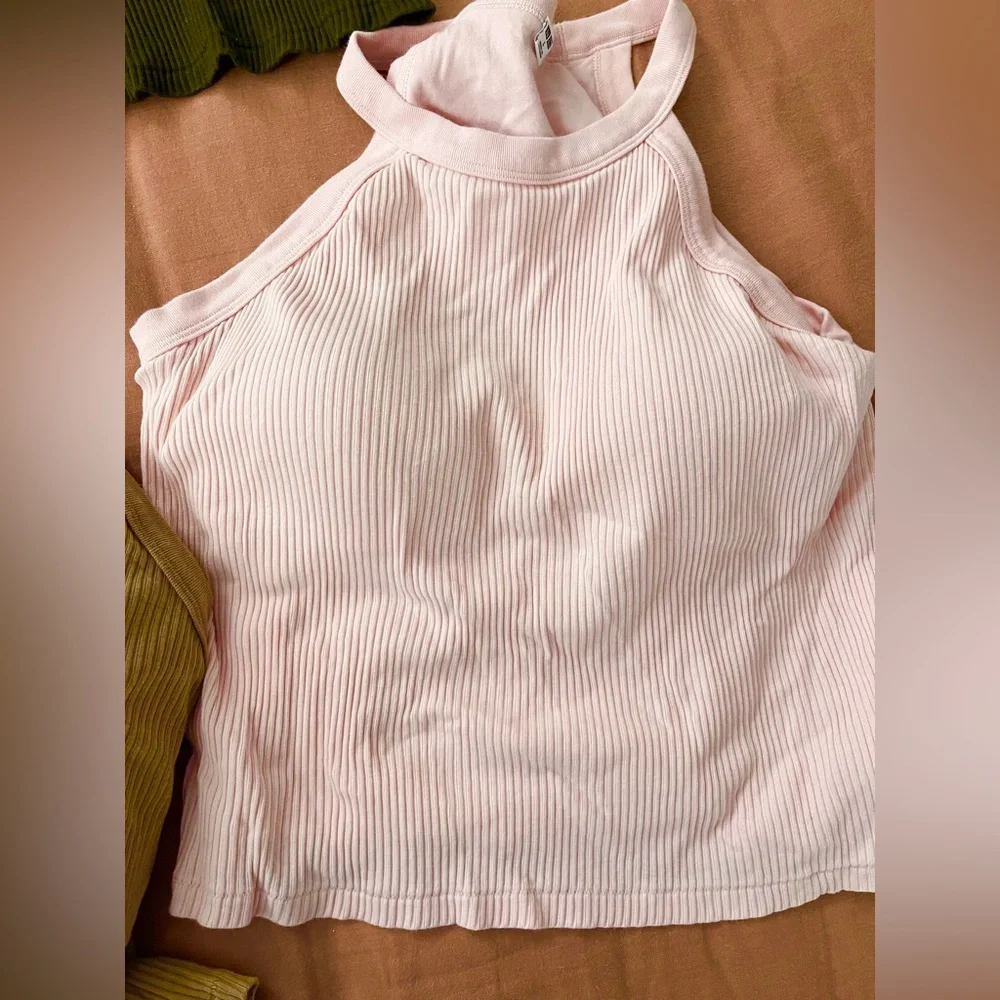 Uniqlo Women's Ribbed Tank built in bra White, Pink,Olive,Tan&black. 5 tops - Picture 10 of 12